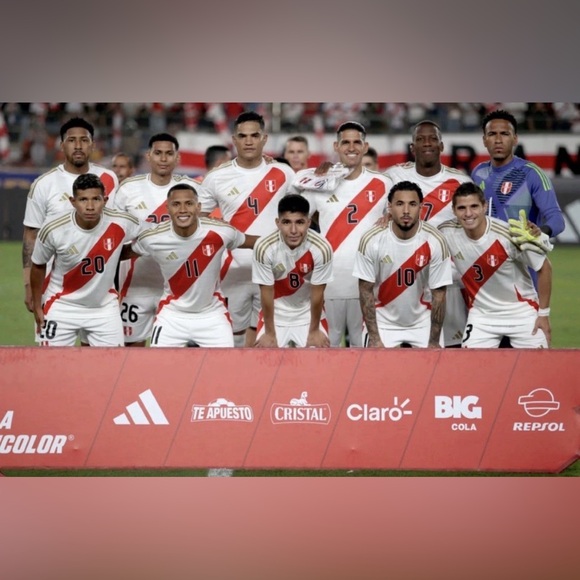 Adidas Authentic FPF Peru National Team 2024 IQ2442 Home Jersey Men’s Sz: S - Picture 2 of 6